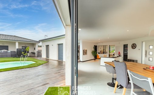 Early 20th Century Character Château In The Heart Of The Quercy Blanc