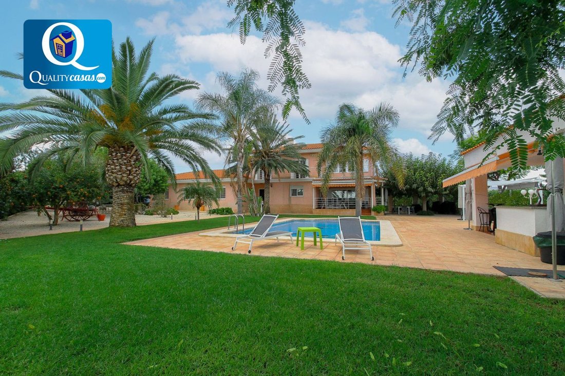 Chalet in Mutxamel, Valencian Community, Spain 2 - 16851177