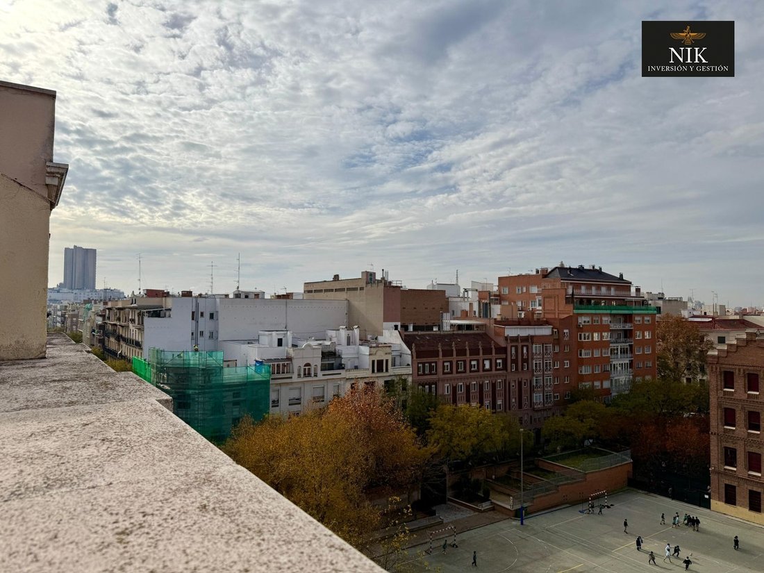 Penthouse in Centro, Madrid, Spain 4 - 16851323