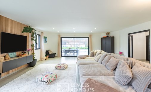 Early 20th Century Character Château In The Heart Of The Quercy Blanc