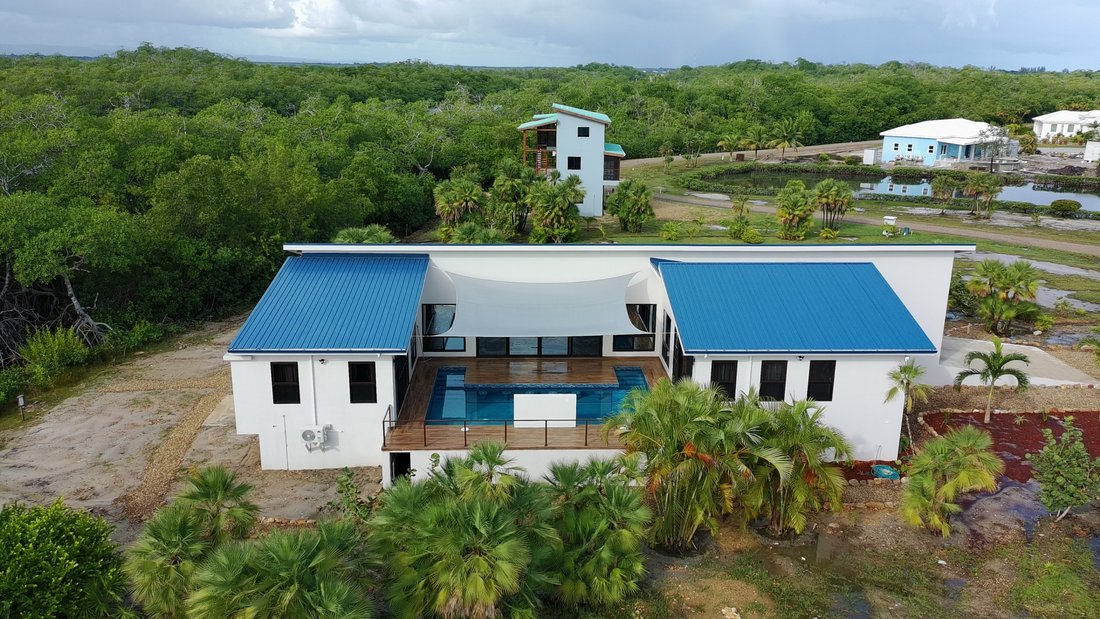 House in Seine Bight, Stann Creek District, Belize 3 - 16742450