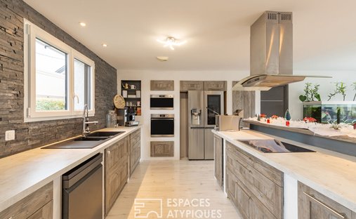 Early 20th Century Character Château In The Heart Of The Quercy Blanc