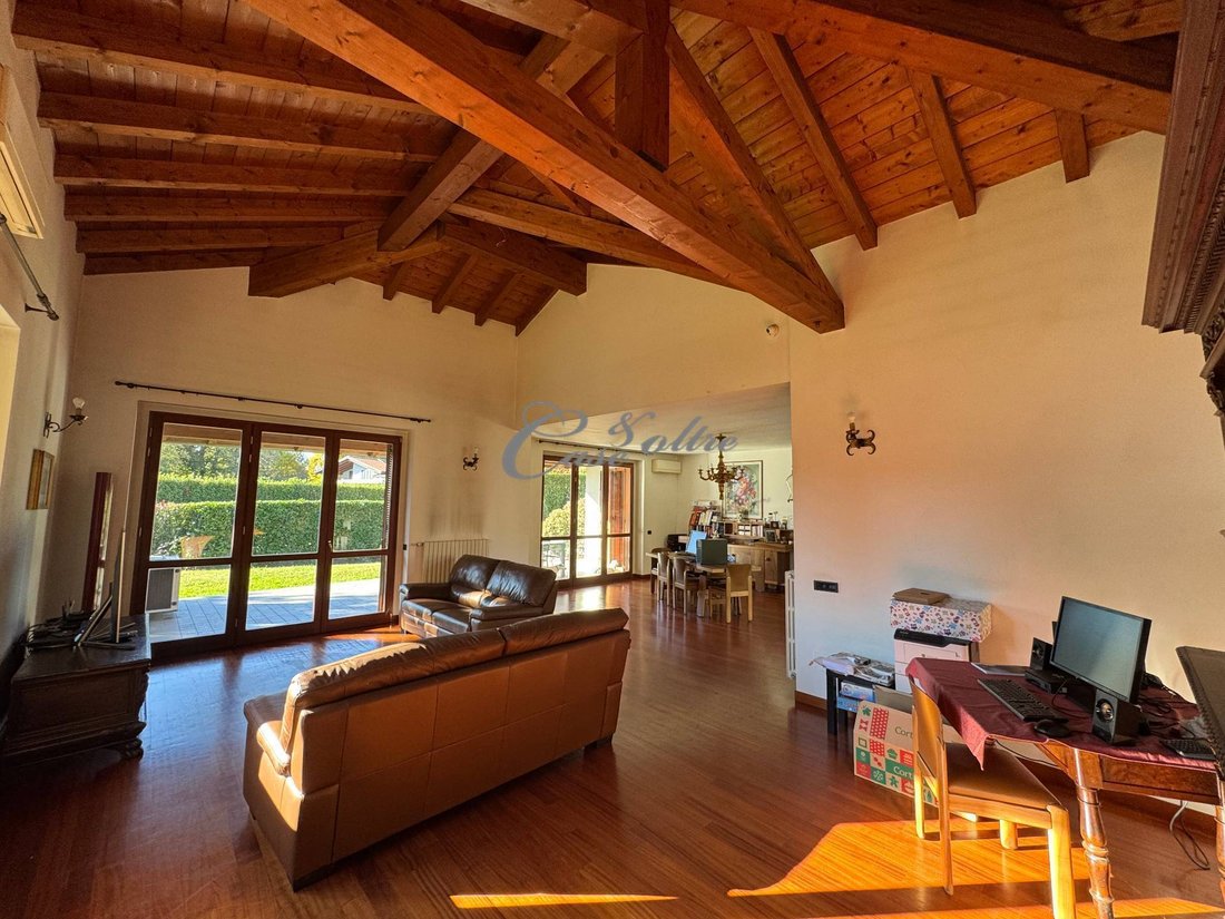 Villa in Carimate, Lombardy, Italy 2 - 16847139