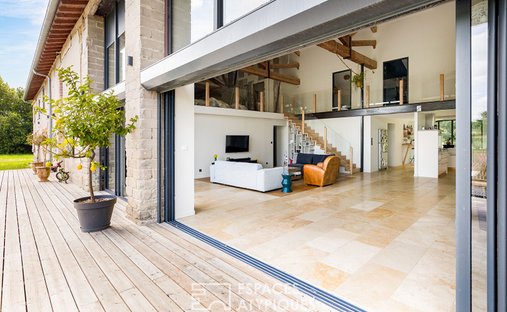 Early 20th Century Character Château In The Heart Of The Quercy Blanc