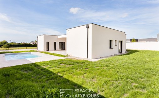 Early 20th Century Character Château In The Heart Of The Quercy Blanc
