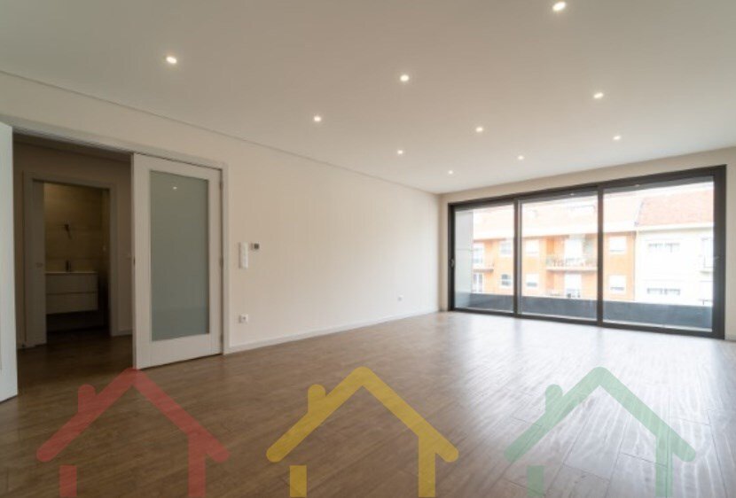 Apartment in Cedofeita, Santo Ildefonso, Se, Miragaia, Sao Nicolau e Vitoria, Porto District, Portugal 2 - 12739667