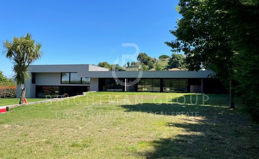 Maison à Santo Tirso, Couto (Santa Cristina e Sao Miguel) e Burgaes, District de Porto, Portugal 1