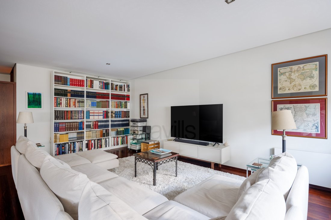 Apartment in Cedofeita, Santo Ildefonso, Se, Miragaia, Sao Nicolau e Vitoria, Porto District, Portugal 3 - 16845262