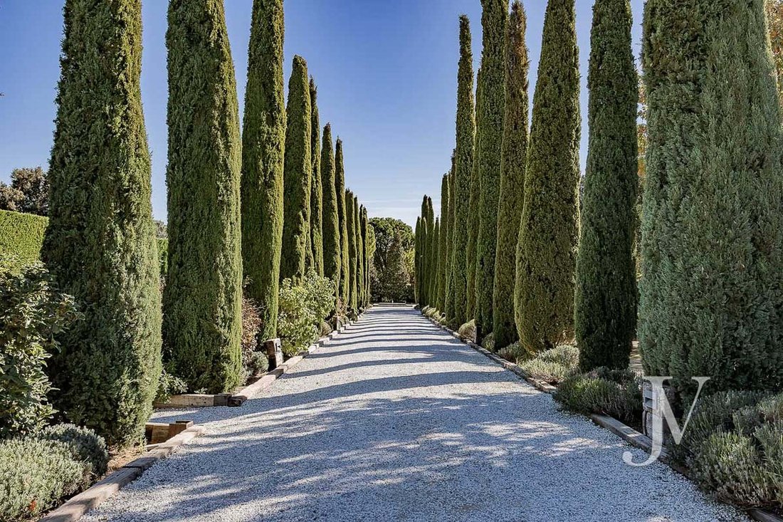 Villa in Villanueva de la Canada, Comunidad de Madrid, Spain 2 - 16849107
