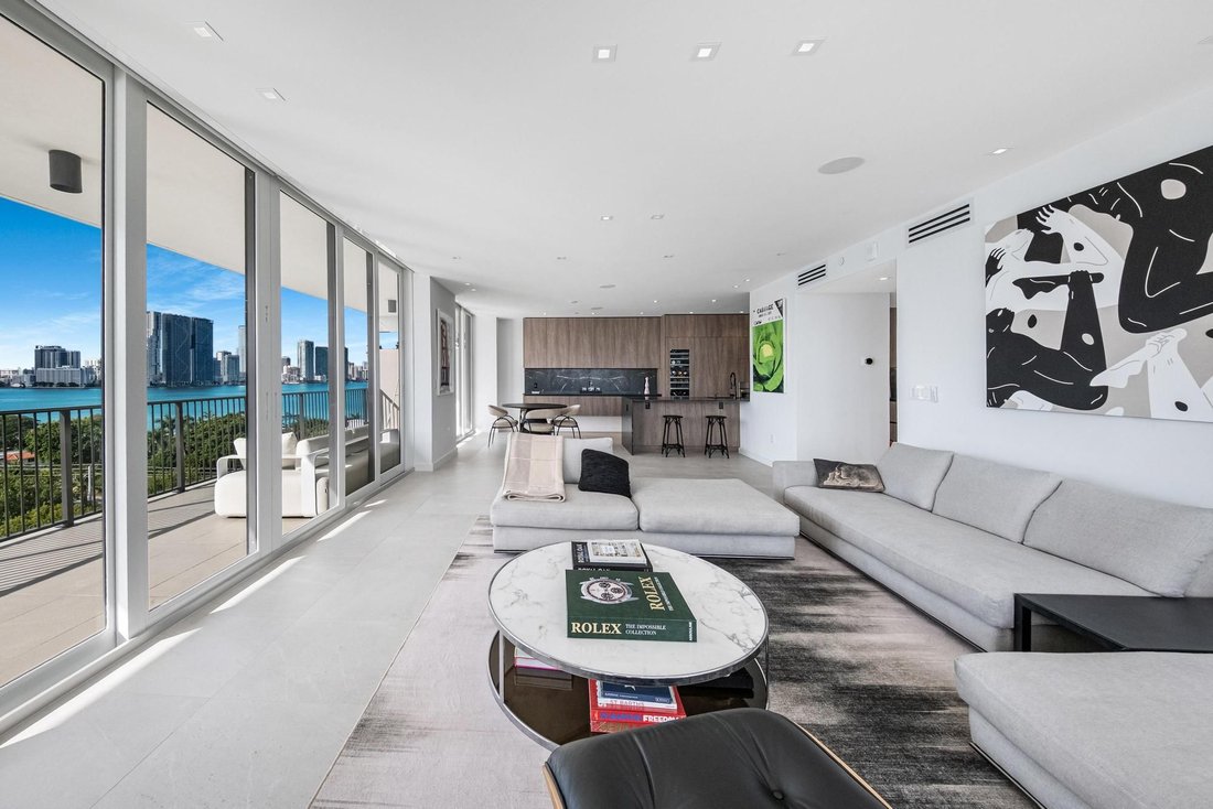 Condo in Miami, Florida, United States 2 - 16814264