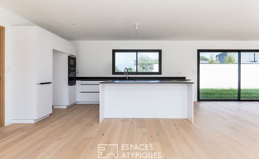 Early 20th Century Character Château In The Heart Of The Quercy Blanc