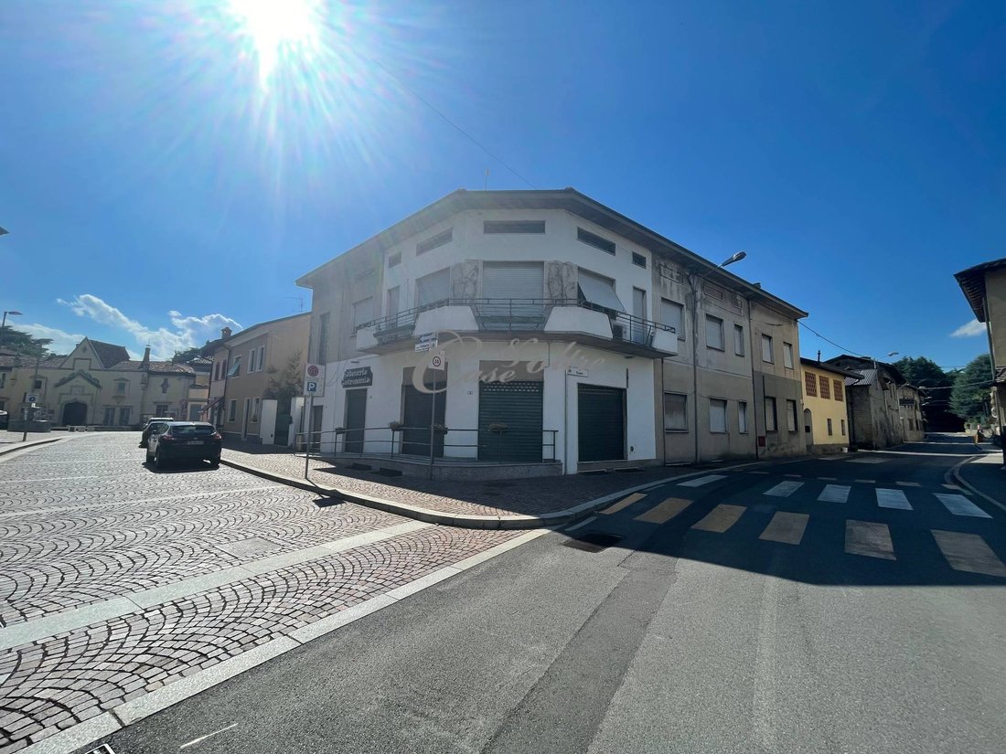 House in Novedrate, Lombardy, Italy 2 - 16847143