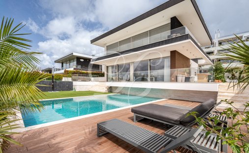 House in Oeiras e Sao Juliao da Barra, Paco de Arcos e Caxias, Lisbon, Portugal 1
