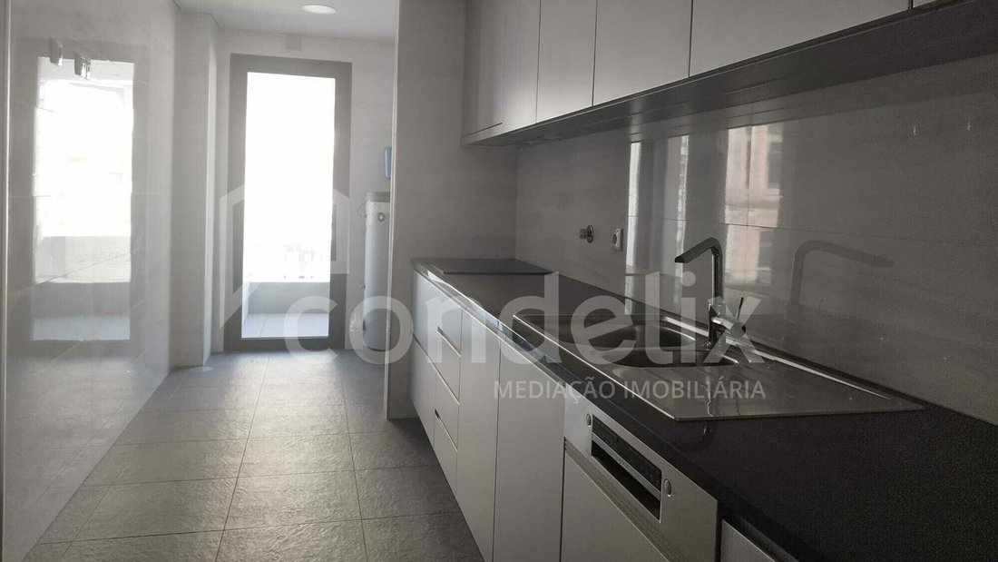 Apartment in Cedofeita, Santo Ildefonso, Se, Miragaia, Sao Nicolau e Vitoria, Porto District, Portugal 5 - 14710637