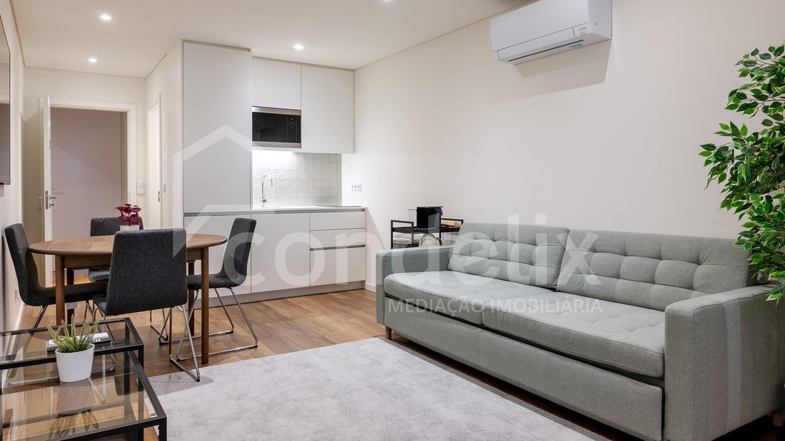 Apartment in Cedofeita, Santo Ildefonso, Se, Miragaia, Sao Nicolau e Vitoria, Porto District, Portugal 5 - 14260486