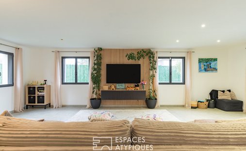 Early 20th Century Character Château In The Heart Of The Quercy Blanc