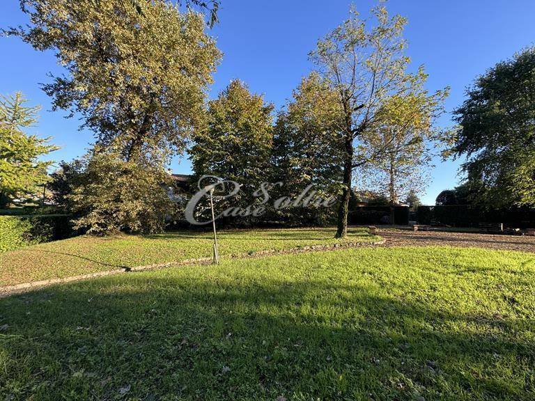Land in Carimate, Lombardy, Italy 4 - 16847115