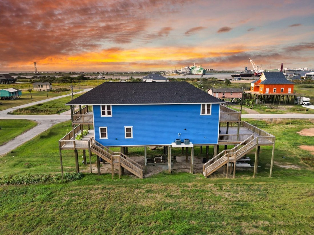 House in Freeport, Texas, United States 5 - 16845178