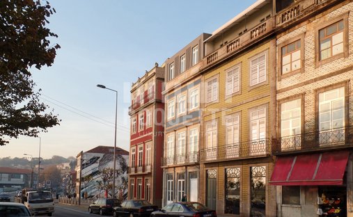 Apartment in Cedofeita, Santo Ildefonso, Se, Miragaia, Sao Nicolau e Vitoria, Porto District, Portugal 1
