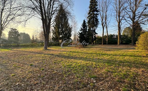 Land in Carimate, Lombardy, Italy 1