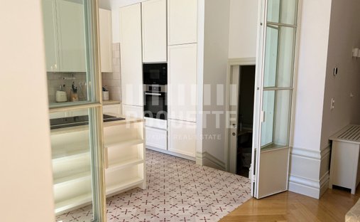 Apartment in Cedofeita, Santo Ildefonso, Se, Miragaia, Sao Nicolau e Vitoria, Porto District, Portugal 1
