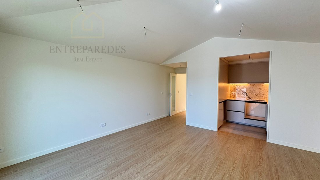 Apartment in Cedofeita, Santo Ildefonso, Se, Miragaia, Sao Nicolau e Vitoria, Porto District, Portugal 4 - 15716606