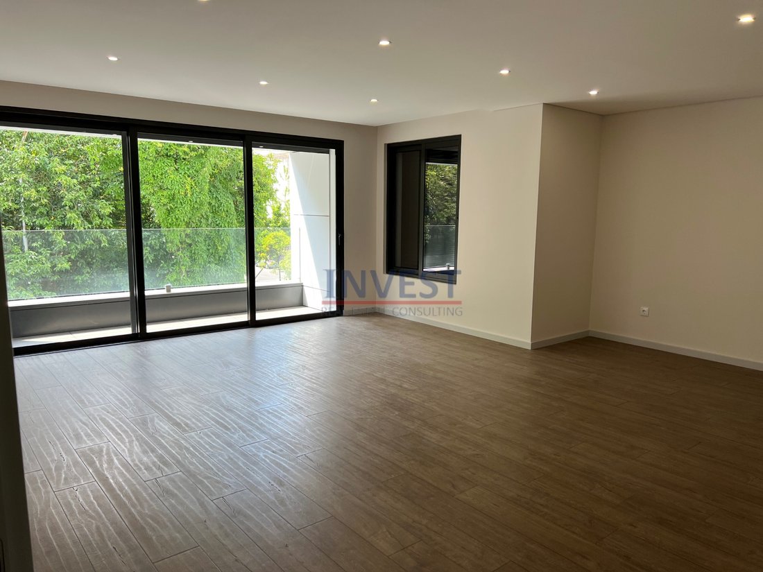 Apartment in Cedofeita, Santo Ildefonso, Se, Miragaia, Sao Nicolau e Vitoria, Porto District, Portugal 1 - 12899541