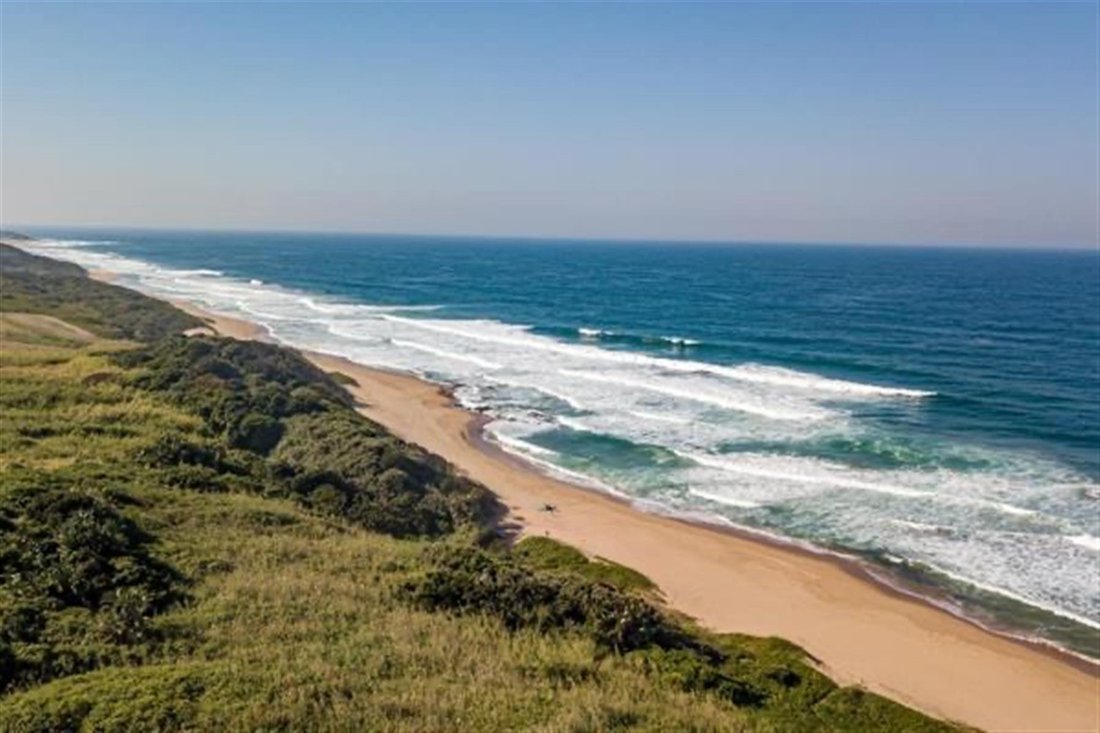 House in Sheffield Beach, KwaZulu-Natal, South Africa 5 - 16846130