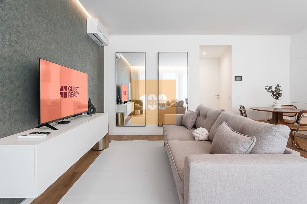 Apartment in Cedofeita, Santo Ildefonso, Se, Miragaia, Sao Nicolau e Vitoria, Porto District, Portugal 1 - 16255438
