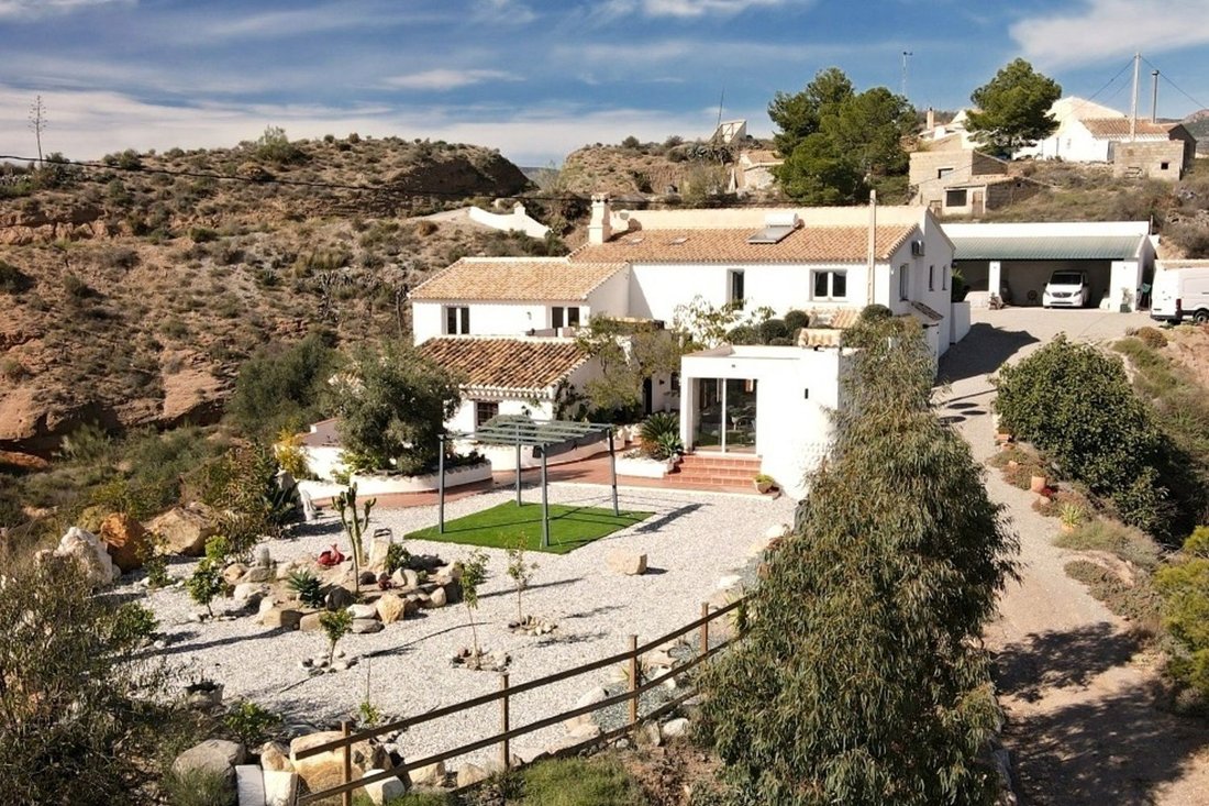 Finca in Oria, Andalusia, Spain 1 - 16851162