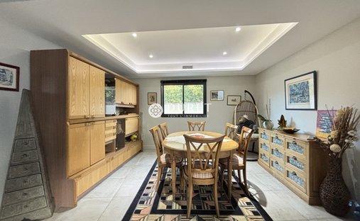 Castle for Sale in Challans, Pays de la Loire, France