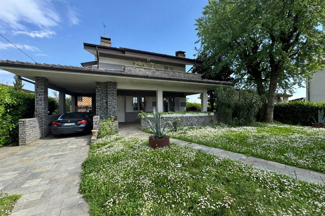 Villa in Palazzolo sull'Oglio, Lombardy, Italy 4 - 15541480