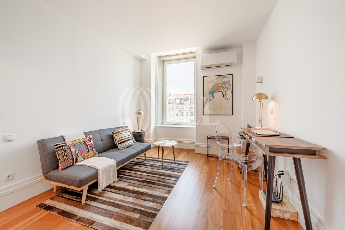 Apartment in Cedofeita, Santo Ildefonso, Se, Miragaia, Sao Nicolau e Vitoria, Porto District, Portugal 5 - 15734478