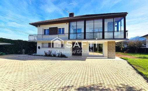 Casa a Centre, Echirolles, Francia 1