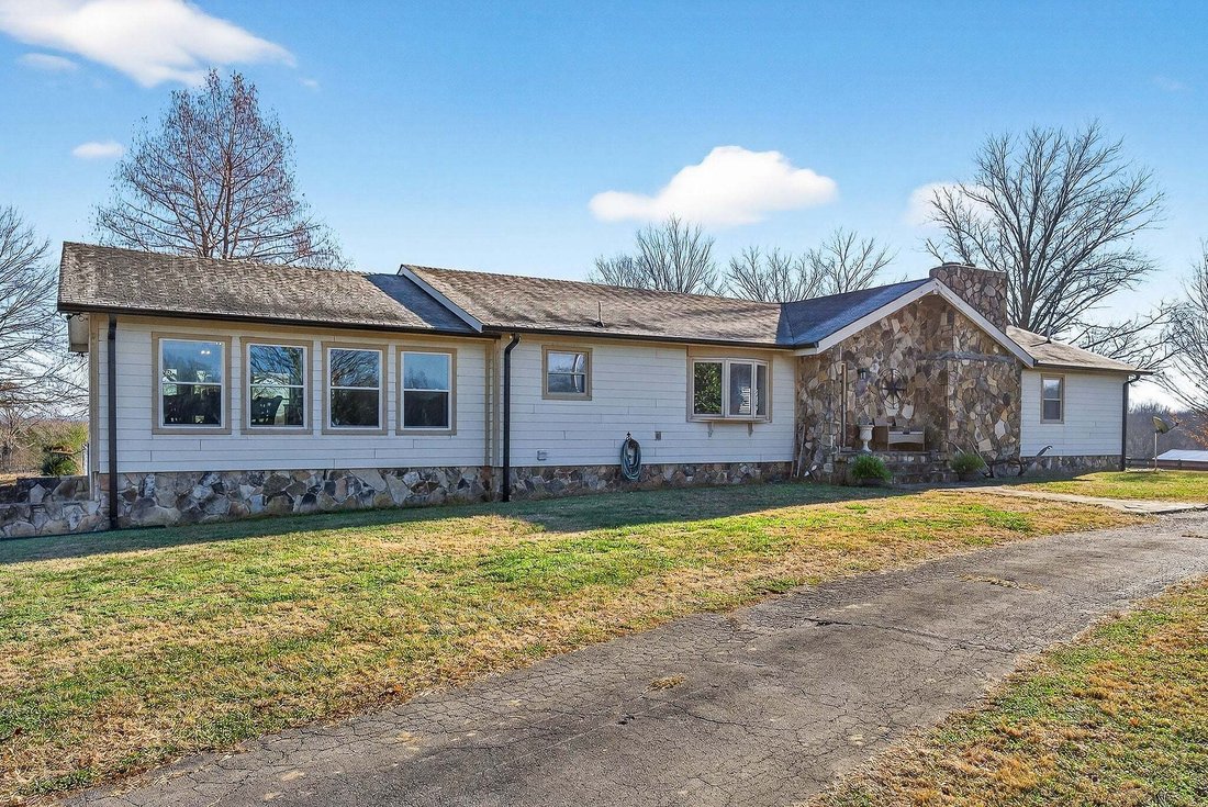 House in Smithville, Tennessee, United States 1 - 16844312