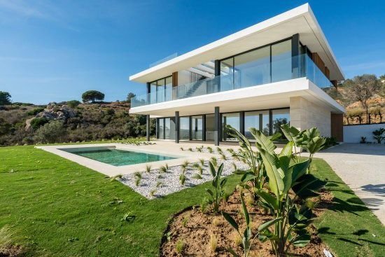 Villa in Sotogrande, San Roque, Andalusia 1 - 16682616