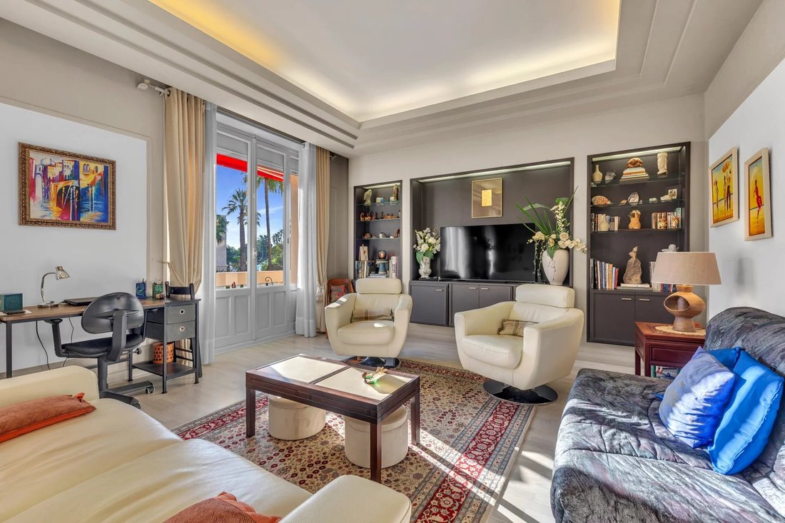 Apartment in Montfleury, Cannes, France 2 - 16844674