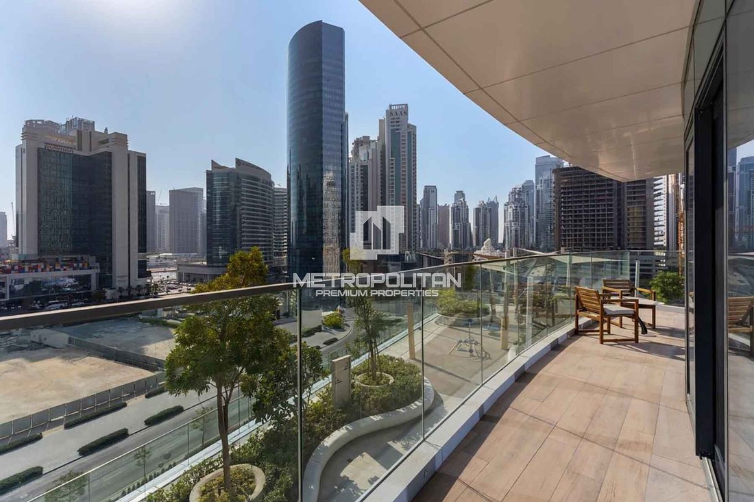 Apartment in Downtown Dubai, Dubai, United Arab Emirates 1 - 16845551