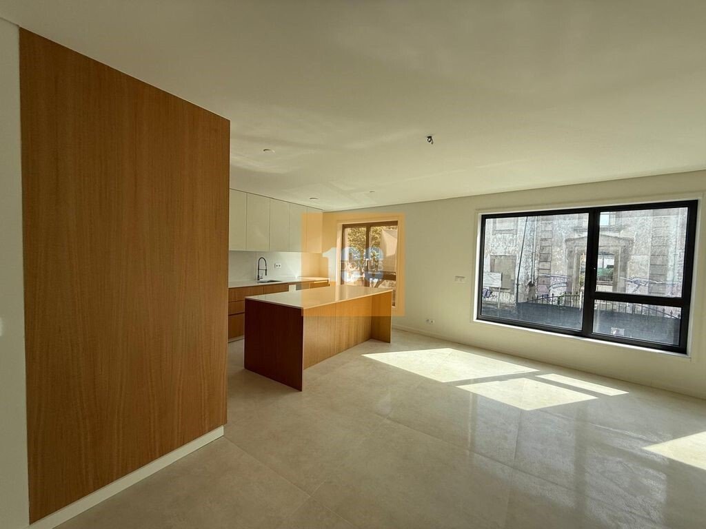 Apartment in Cedofeita, Santo Ildefonso, Se, Miragaia, Sao Nicolau e Vitoria, Porto District, Portugal 1 - 16845425