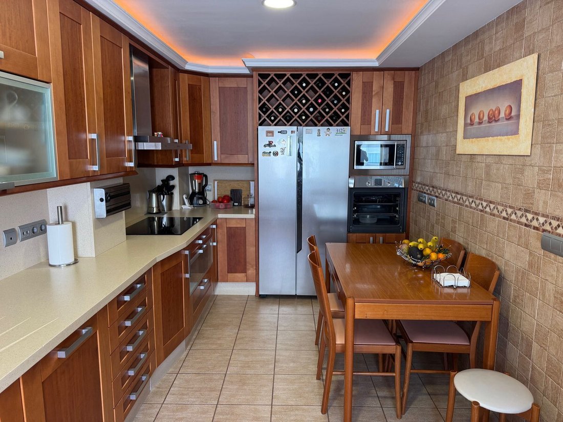 Penthouse in Estepona, Andalusia, Spain 4 - 16706465