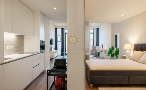 Apartment in Cedofeita, Santo Ildefonso, Se, Miragaia, Sao Nicolau e Vitoria, Porto District, Portugal 1