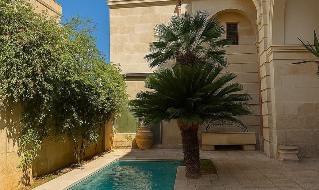 Majestic 19th Century Palazzo In The Heart Of Salento, Puglia, Only 5 Km To Castro's Enchanting Sea