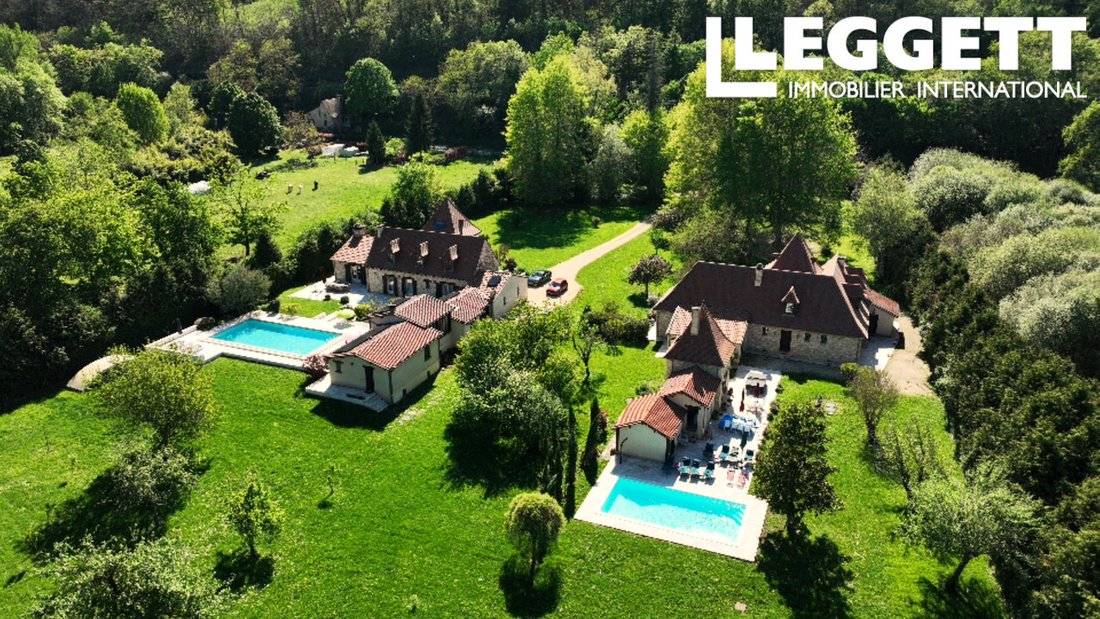 House in Monplaisant, Nouvelle-Aquitaine, France 1 - 16558322