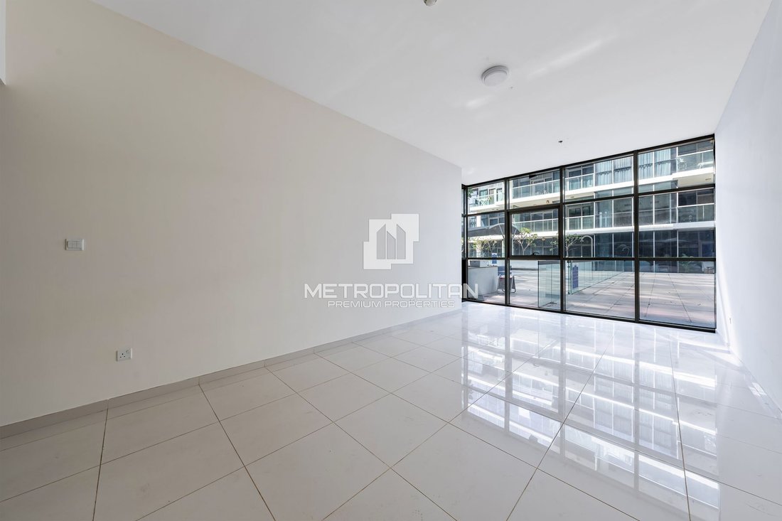 Apartment in Damac Hills, Dubai, United Arab Emirates 2 - 16845536