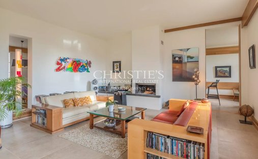 Castle for Sale in Saint-Émilion, Nouvelle-Aquitaine, France