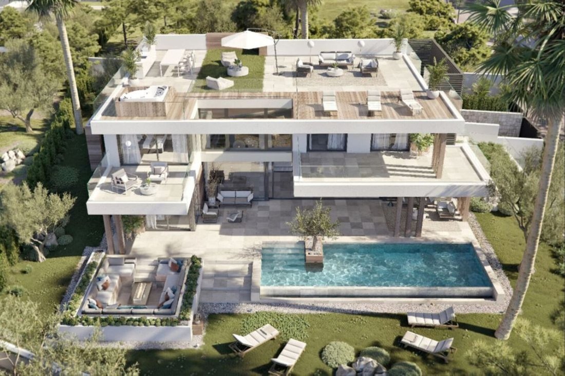 Villa in Sotogrande, San Roque, Andalusia 1 - 16849228