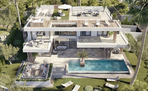 Villa in Sotogrande, San Roque, Andalusia 1