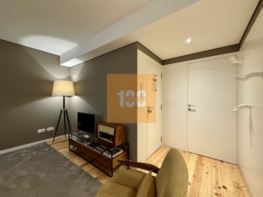 Apartment in Cedofeita, Santo Ildefonso, Se, Miragaia, Sao Nicolau e Vitoria, Porto District, Portugal 4 - 16255452