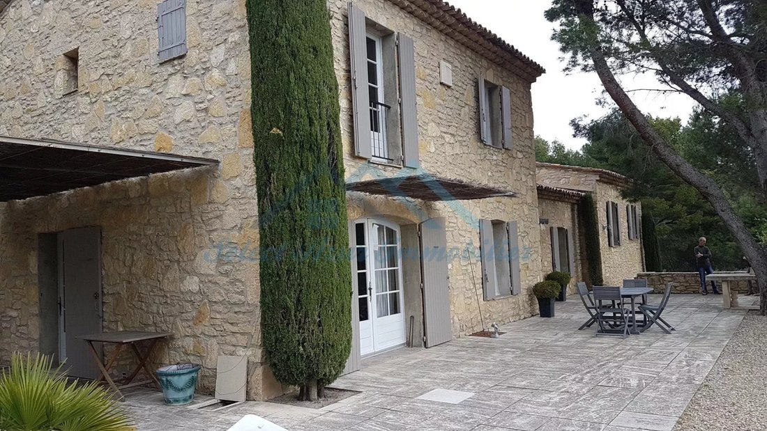 Villa in Mouriès, Provence-Alpes-Côte d'Azur, France 3 - 15023873
