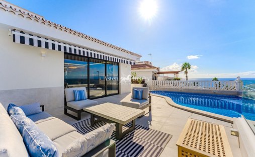 Villa in Costa Adeje, Adeje, Canary Islands 1